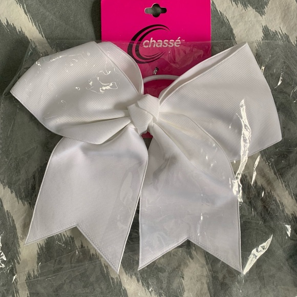 Cheerleading basics: shirt shorts and bow - Picture 8 of 8